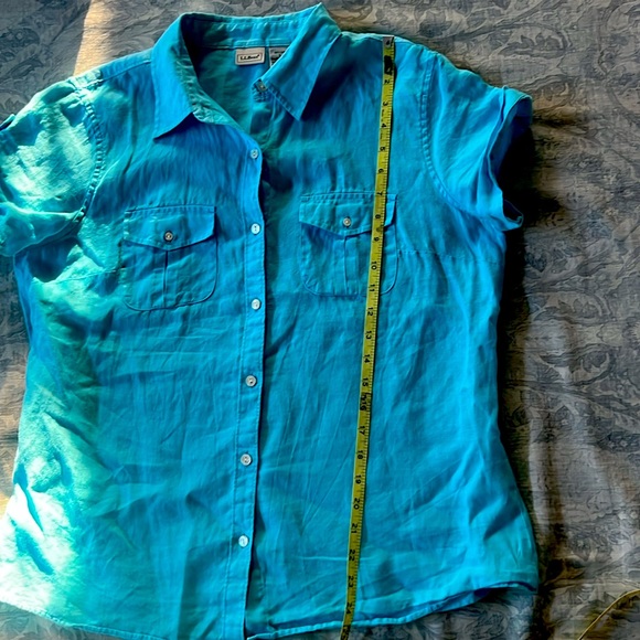 L.L. Bean Women’s 100% Linen Short Sleeve Button Down Shirt - Picture 5 of 5